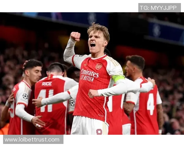 意甲精彩对决阿森纳与拜仁激战成平局神扑瞬间引发全场狂欢与转会传闻