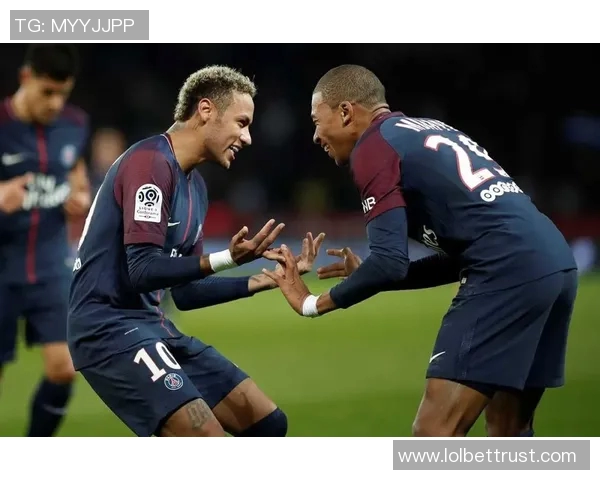 西甲精彩对决里昂大胜巴黎圣日耳曼补时进球点燃全场激情